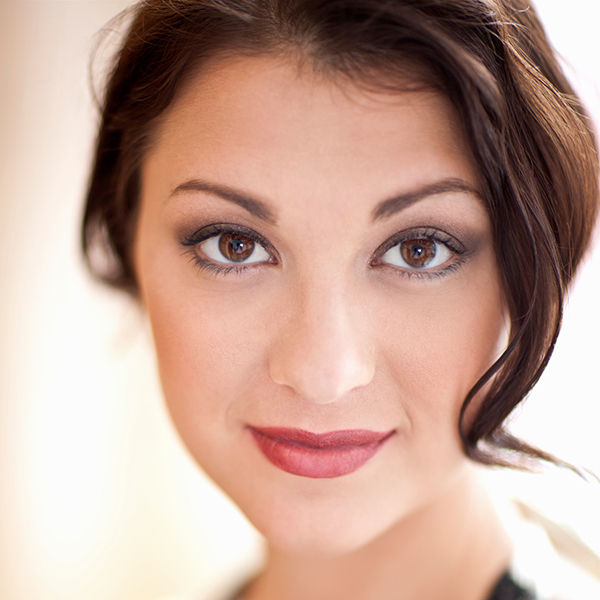 Claudia Huckle Contralto (c) Dario Acosta 600x600px
