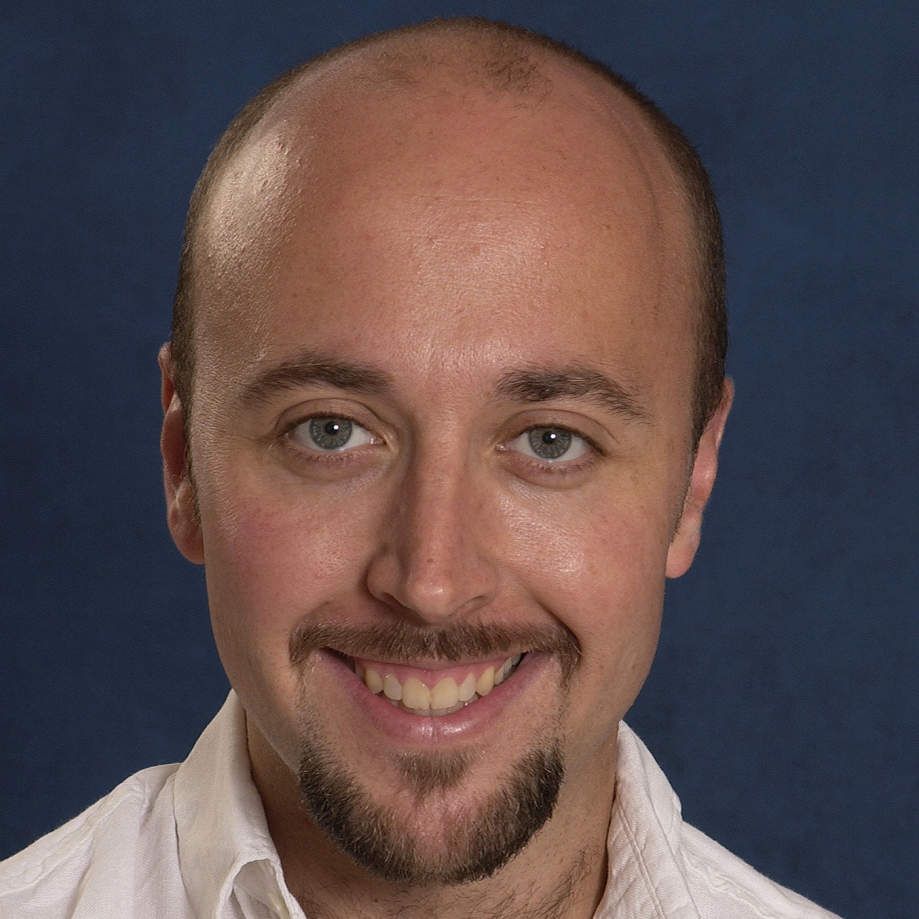 Richard Burkhard Baritone 600x600px